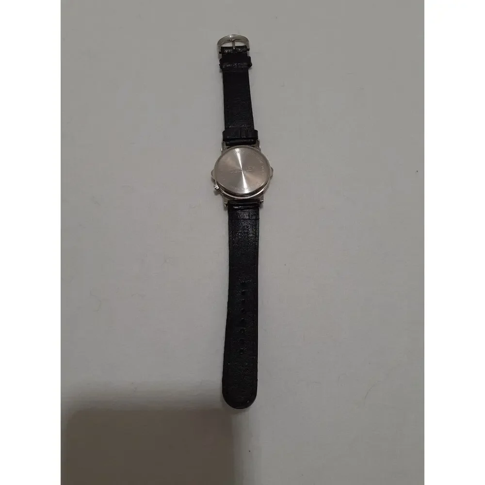 Disney Mickey Mouse World Traveler Wristwatch Fantasma 1990's